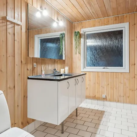 Hébergement de vacances Beautiful In With Sauna Oksbøl