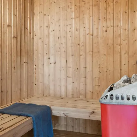 Cozy In With Outdoor Swimming Pool * Oksbøl